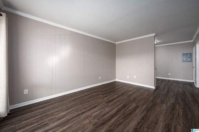 57 Hanover Cir S Apt 221, Birmingham, AL 35205