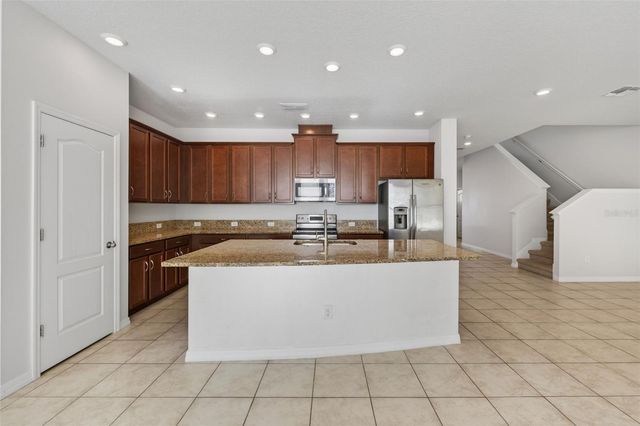 4294 HIBISCUS BLOOM DRIVE, Orlando, FL 32822