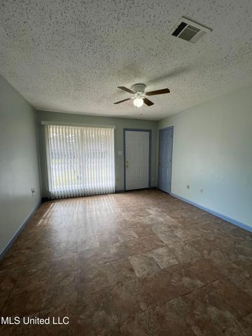 2711 E David Drive, Gulfport, MS 39503