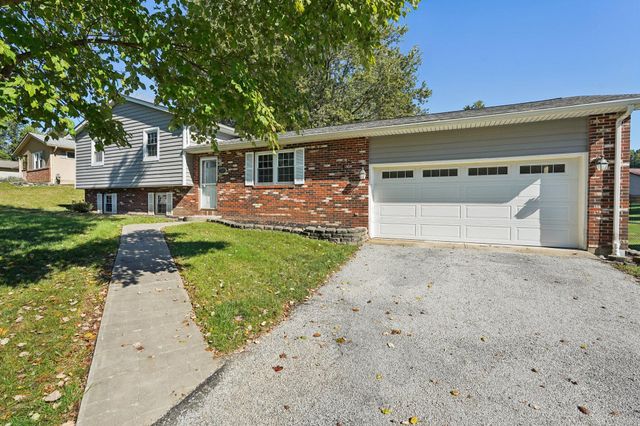 180 Riva Ridge Road SW, Pataskala, OH 43062