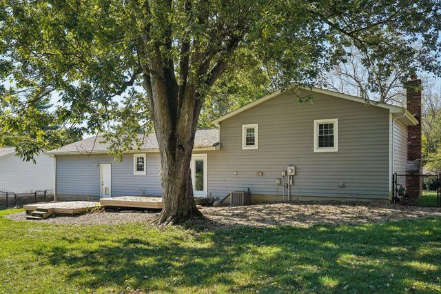 180 Riva Ridge Road SW, Pataskala, OH 43062