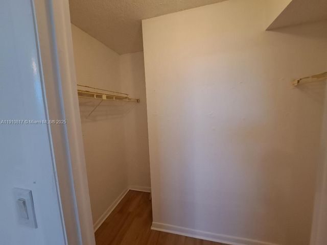 500 Executive Center Dr 3N, West Palm Beach, FL 33401