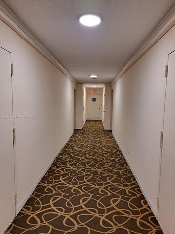 500 Executive Center Dr 3N, West Palm Beach, FL 33401