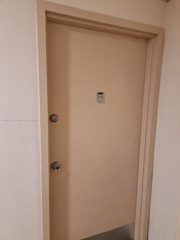 500 Executive Center Dr 3N, West Palm Beach, FL 33401