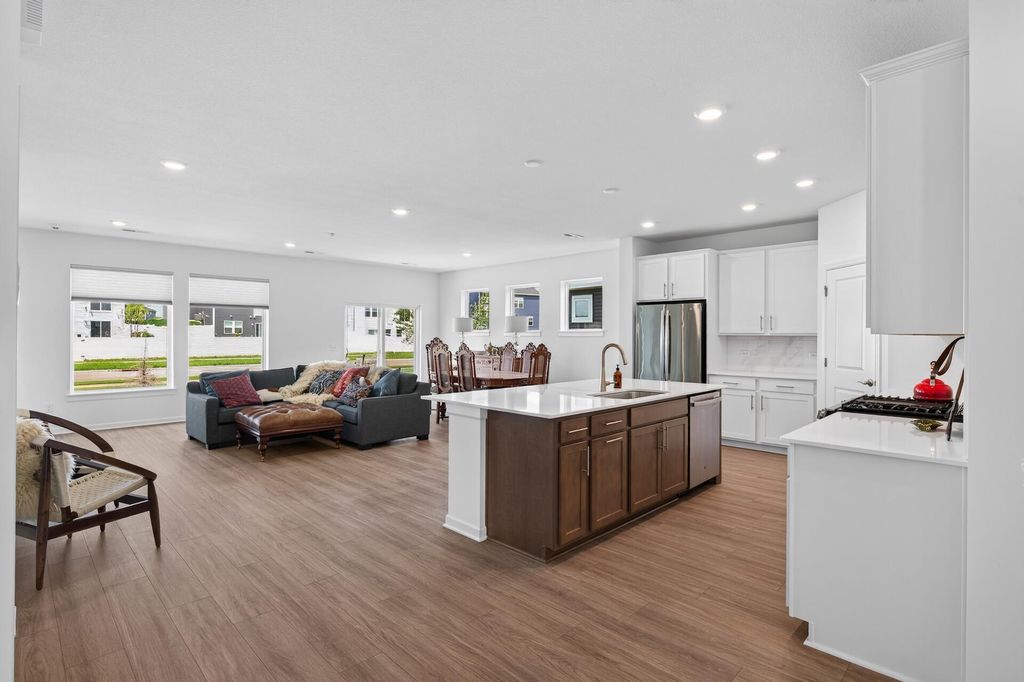 14710 105th Circle N, Maple Grove, MN 55369 — photo 3