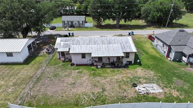 32 N PALMETTO AVENUE, Fort Meade, FL 33841