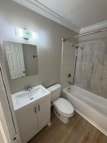32 N PALMETTO AVENUE, Fort Meade, FL 33841