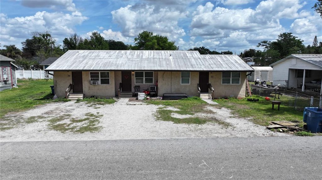 32 N PALMETTO AVENUE, Fort Meade, FL 33841