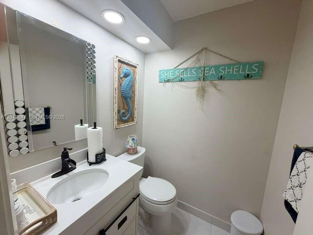 17722 NW 63rd Ct, Hialeah, FL 33015