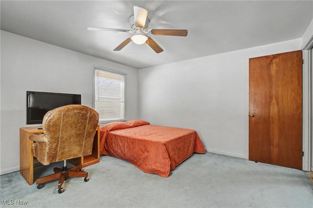 12 Hilltop Boulevard, Canfield, OH 44406