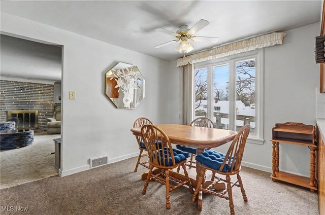 12 Hilltop Boulevard, Canfield, OH 44406