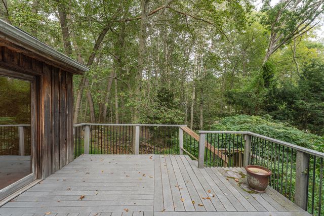 507 Little Meadow Road, Guilford, CT 06437