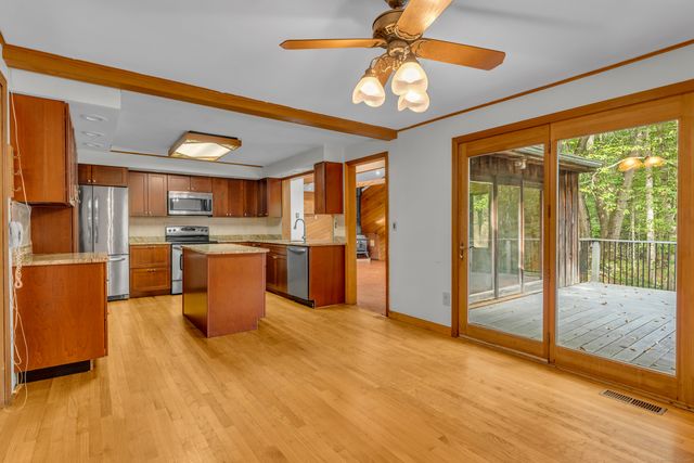507 Little Meadow Road, Guilford, CT 06437