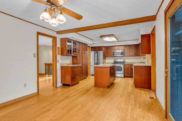 507 Little Meadow Road, Guilford, CT 06437
