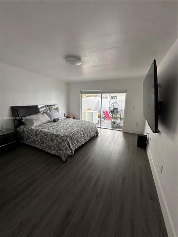 5923 SW 147th Pl, Miami, FL 33193