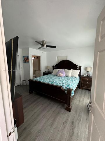 5923 SW 147th Pl, Miami, FL 33193