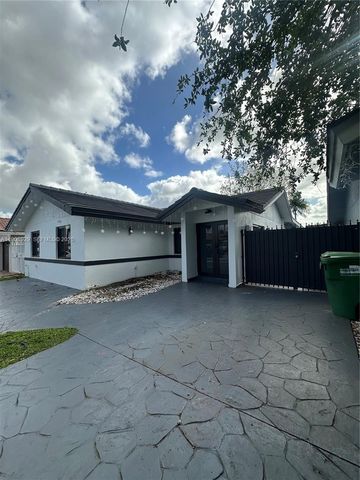 5923 SW 147th Pl, Miami, FL 33193