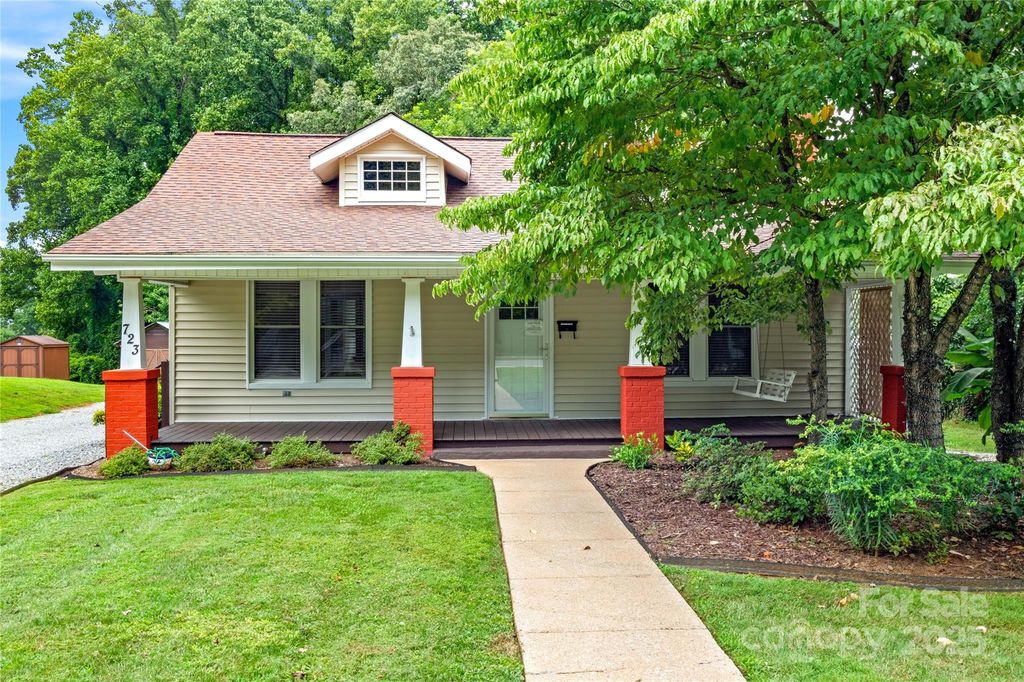 723 Elk Spur Street, Elkin, NC 28621