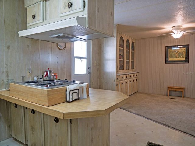 12501 ULMERTON ROAD 122, Largo, FL 33774