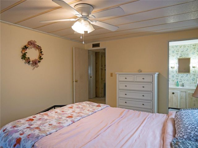 12501 ULMERTON ROAD 122, Largo, FL 33774