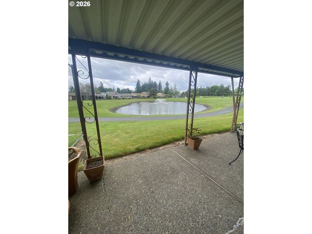 9480 Sw LAKESIDE Dr, Portland, OR 97224