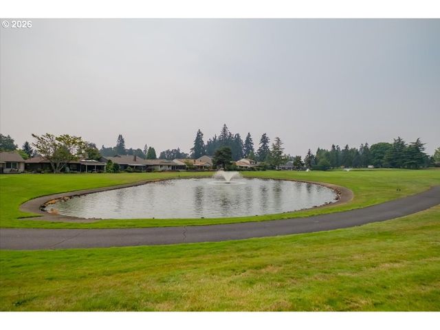 9480 Sw LAKESIDE Dr, Portland, OR 97224