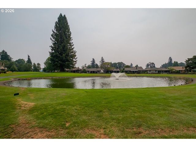 9480 Sw LAKESIDE Dr, Portland, OR 97224