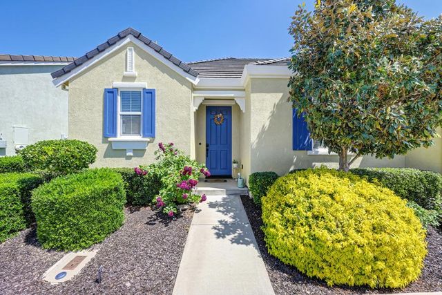 7439 Chatterton Way, Sacramento, CA 95829