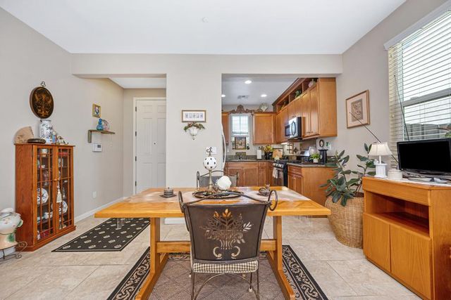 7439 Chatterton Way, Sacramento, CA 95829