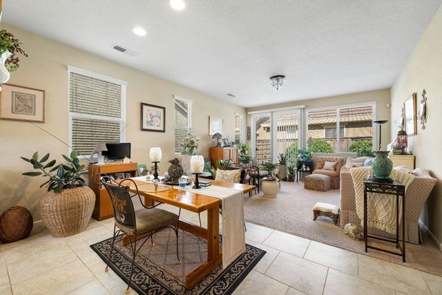 7439 Chatterton Way, Sacramento, CA 95829