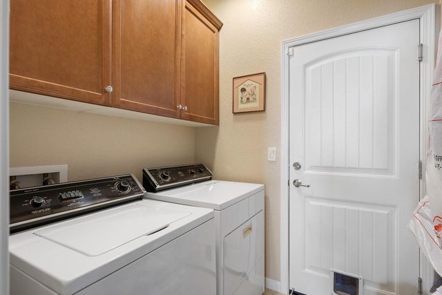 7439 Chatterton Way, Sacramento, CA 95829