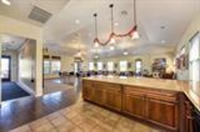 7439 Chatterton Way, Sacramento, CA 95829