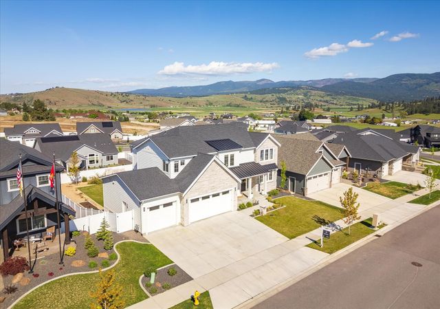 2631 S Fairmont Estates Dr, Greenacres, WA 99016