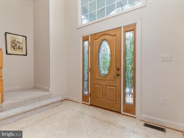 228 SUNSET CIR, Cross Junction, VA 22625
