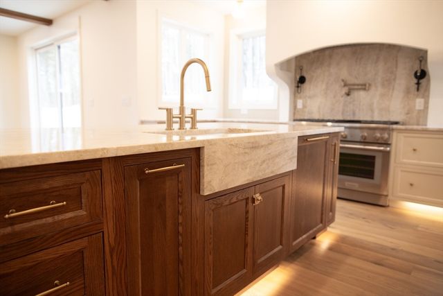 113 Newton St, West Boylston, MA 01583