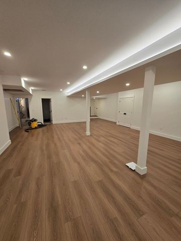 113 Newton St, West Boylston, MA 01583