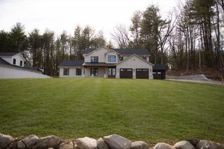 113 Newton St, West Boylston, MA 01583