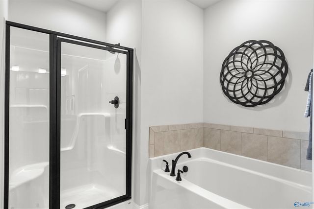 24009 Quints Drive, Athens, AL 35613