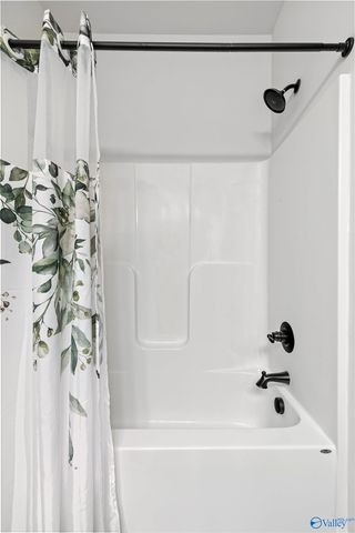 24009 Quints Drive, Athens, AL 35613