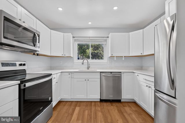 18948 MONTGOMERY VILLAGE AVE, Gaithersburg, MD 20886