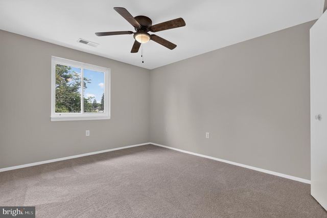 18948 MONTGOMERY VILLAGE AVE, Gaithersburg, MD 20886