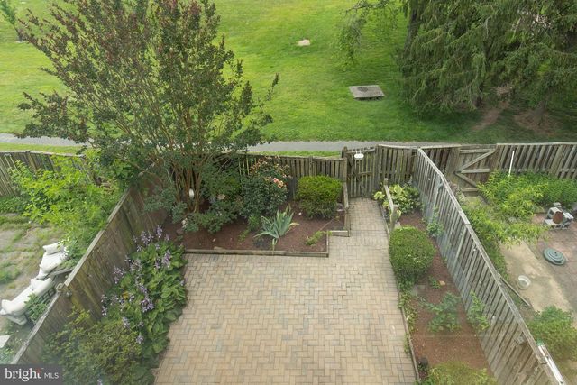 18948 MONTGOMERY VILLAGE AVE, Gaithersburg, MD 20886