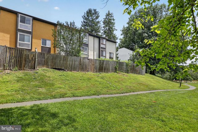 18948 MONTGOMERY VILLAGE AVE, Gaithersburg, MD 20886