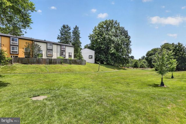 18948 MONTGOMERY VILLAGE AVE, Gaithersburg, MD 20886