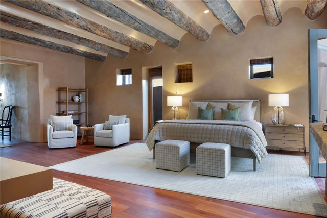 5 Penasco Circle, Santa Fe, NM 87506