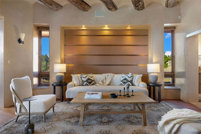 5 Penasco Circle, Santa Fe, NM 87506