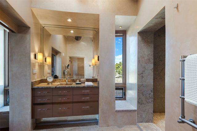 5 Penasco Circle, Santa Fe, NM 87506