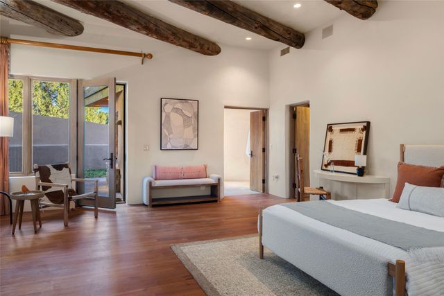 5 Penasco Circle, Santa Fe, NM 87506