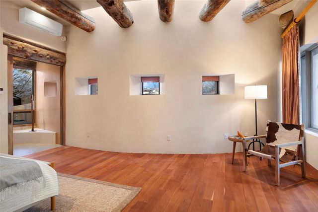 5 Penasco Circle, Santa Fe, NM 87506