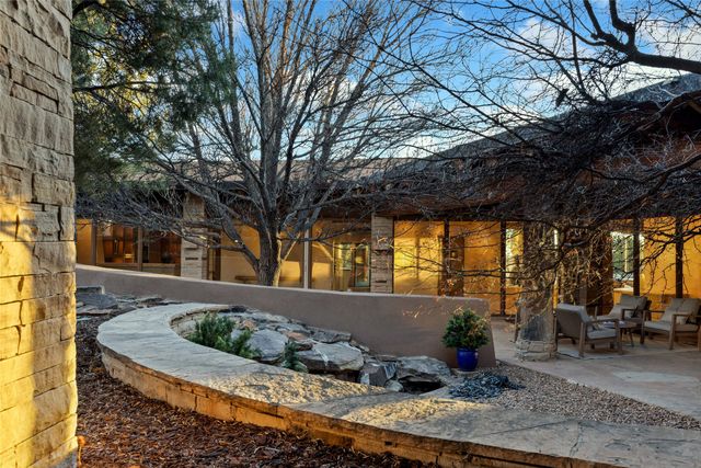 5 Penasco Circle, Santa Fe, NM 87506